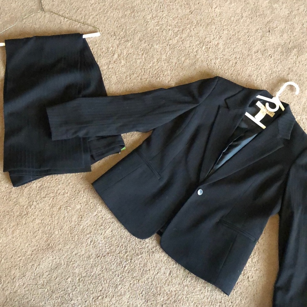 Apostrophe women’s pantsuit